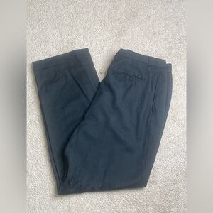 Elegant Black Dress Pants with Tailored Pleats